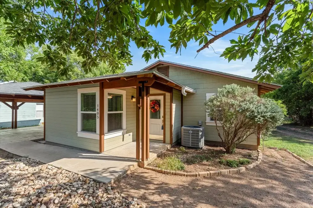 1405 Johnson Street, Marble Falls