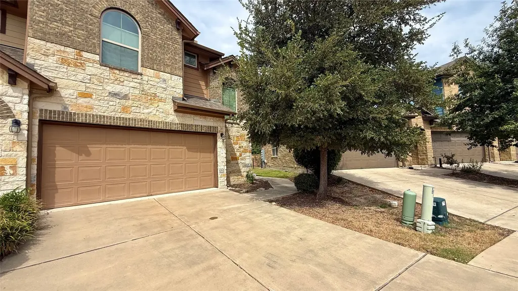 1001 Zodiac Lane, Round Rock