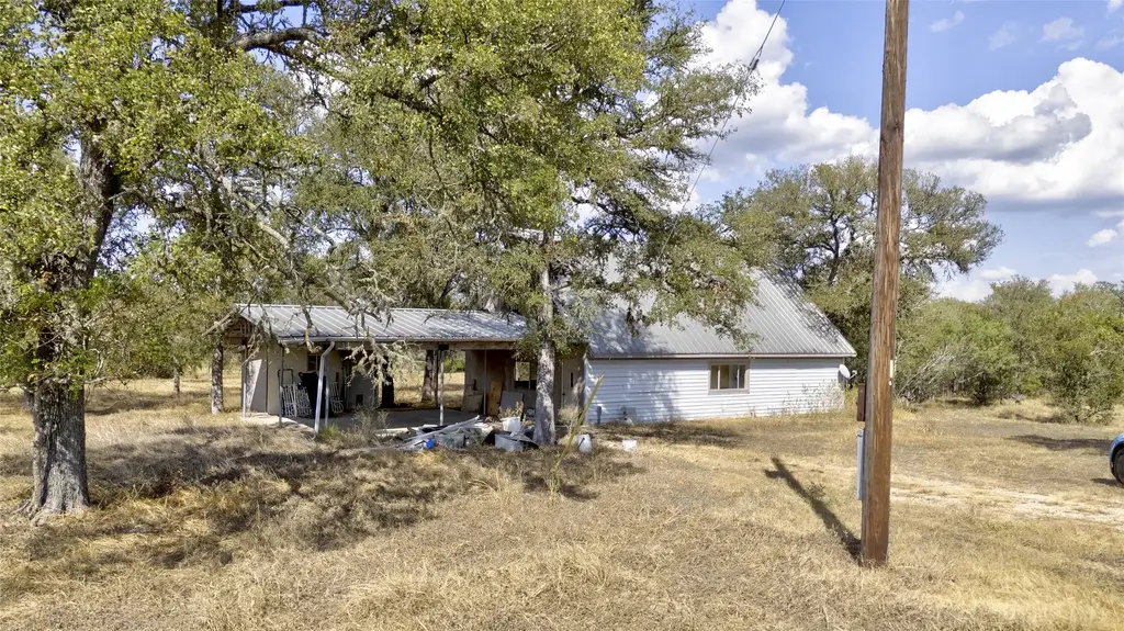 358 Elm Forest Loop, Cedar Creek
