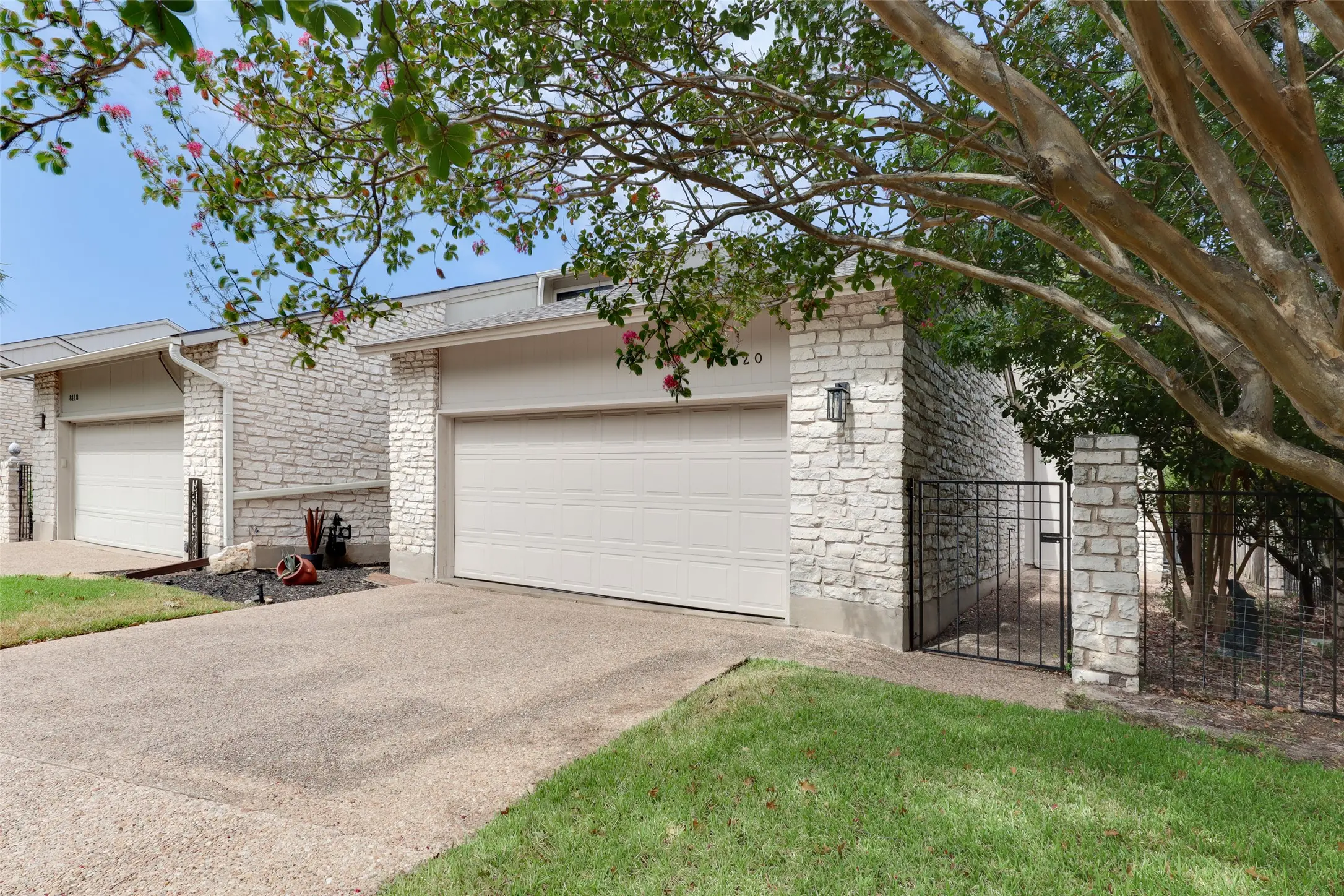 Photo of Listing #3485938
