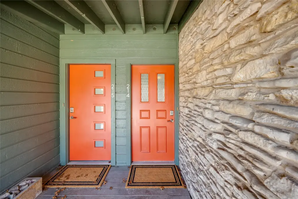 1304 Mariposa Drive 214, Austin