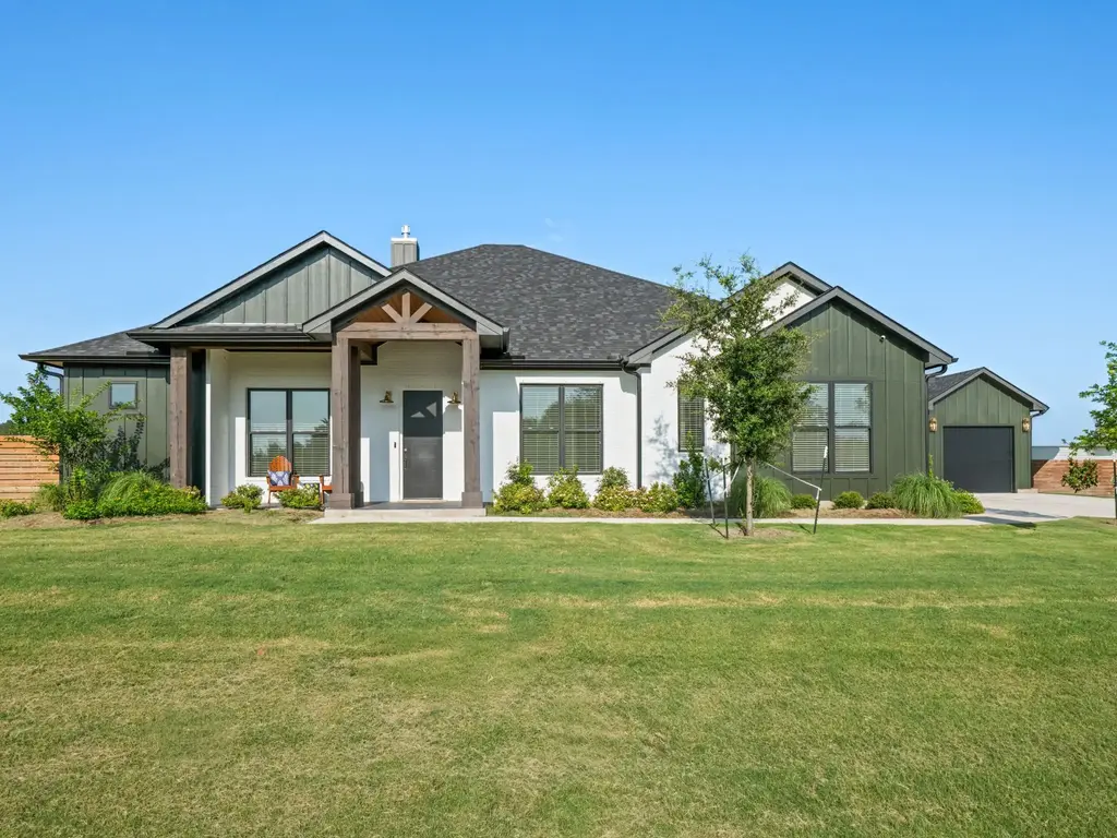 131 Hydrangea Drive, Smithville
