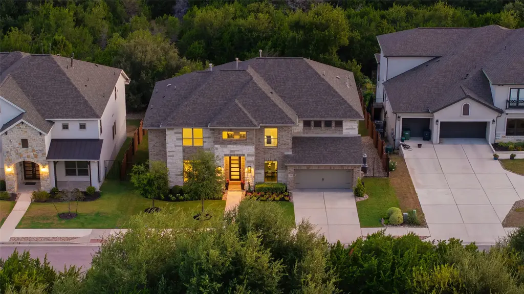 125 Rosadi Cove, Georgetown