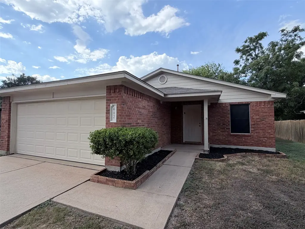 612 Elizabeth Lane, Bastrop