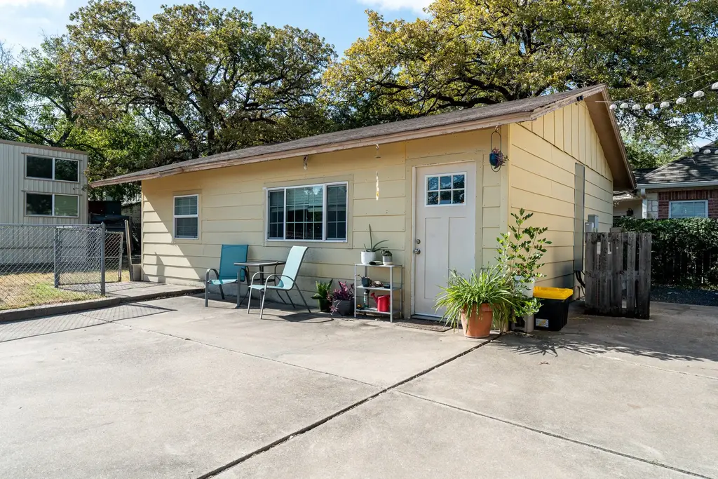 701 Vargas Road, Austin