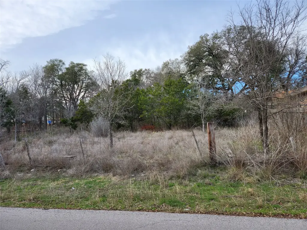 11304 Lakeside Drive, Jonestown