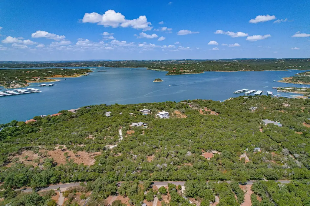 15746 Booth Circle, Volente