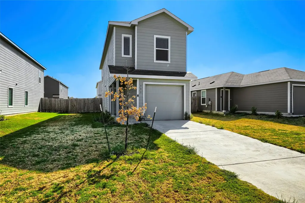 591 Commander Abbott Drive, Jarrell