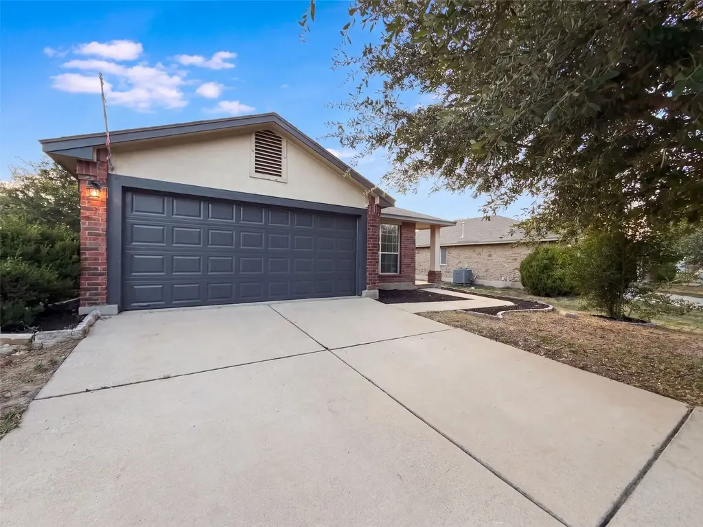 1107 Burgess Drive, Leander