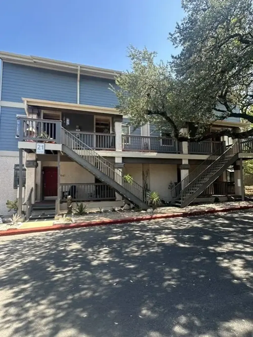 2215 Post Road 2044, Austin