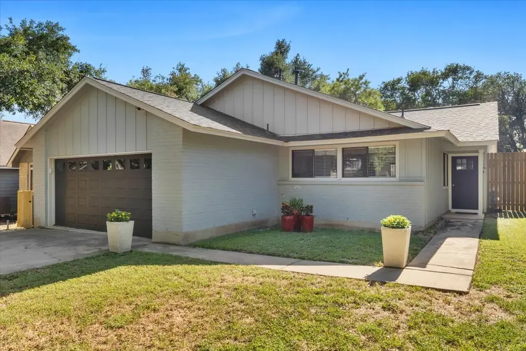 9820 Briar Ridge Drive, Austin