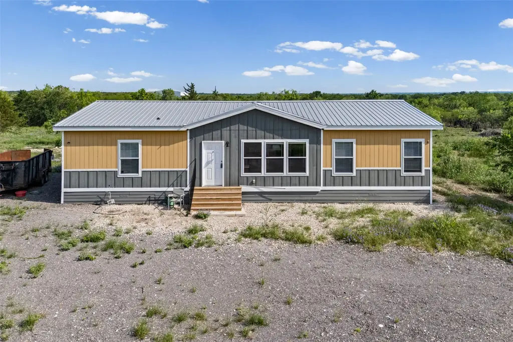 3882 Dry Creek Road, Lockhart