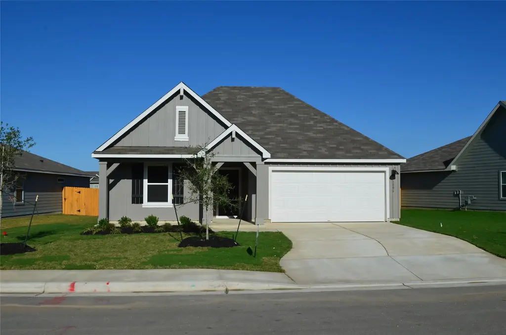 1806 Windsor Boulevard, Lockhart