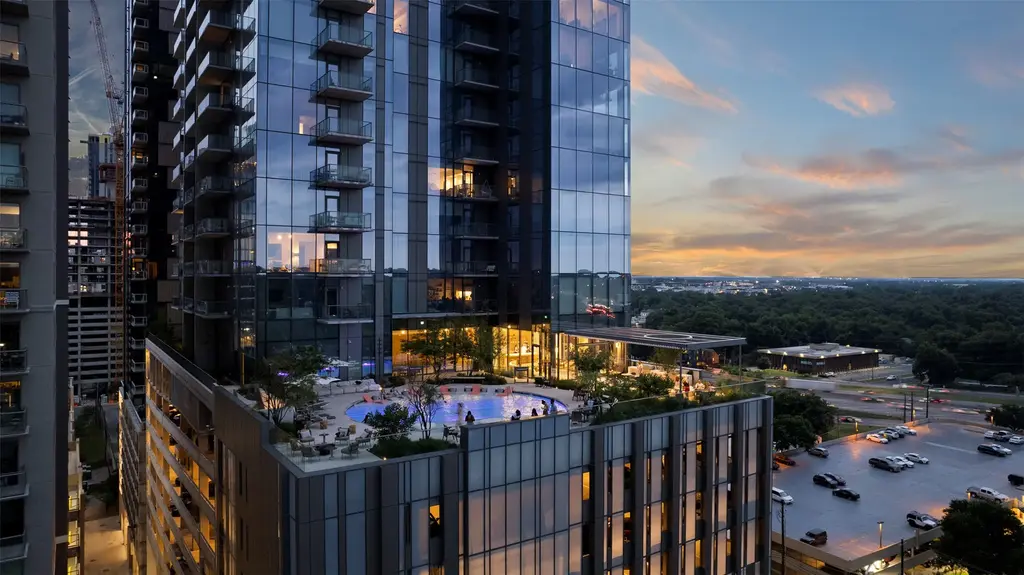 44 East Avenue 2510, Austin