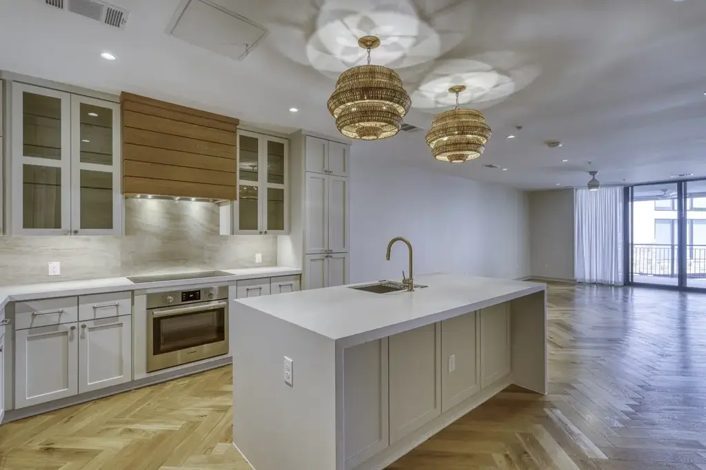 82 Island Drive 8204, Horseshoe Bay