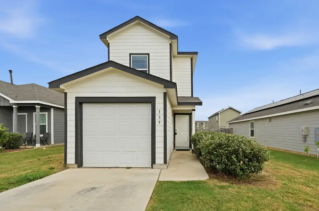 139 Gabbro Gardens, Maxwell