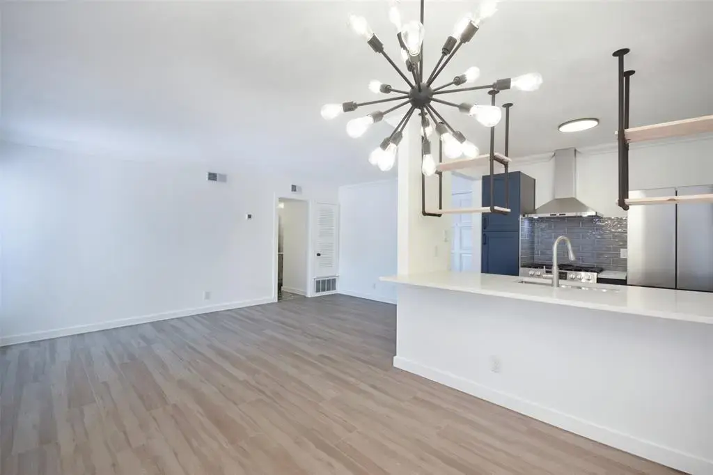 3431 North Hills Drive 126, Austin