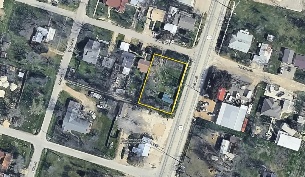 241 E Jackson Street, Bartlett