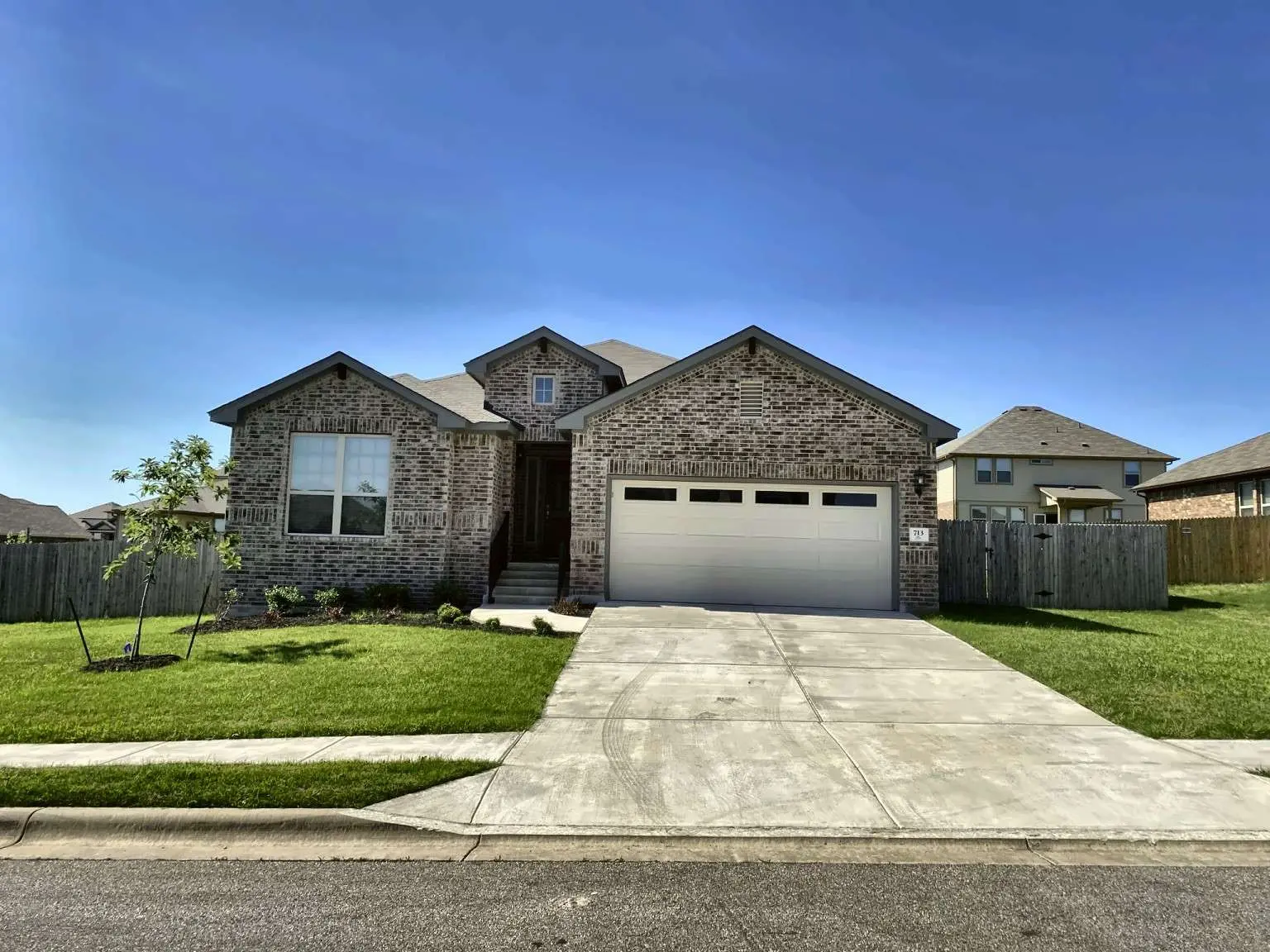 Photo of Listing #8631770