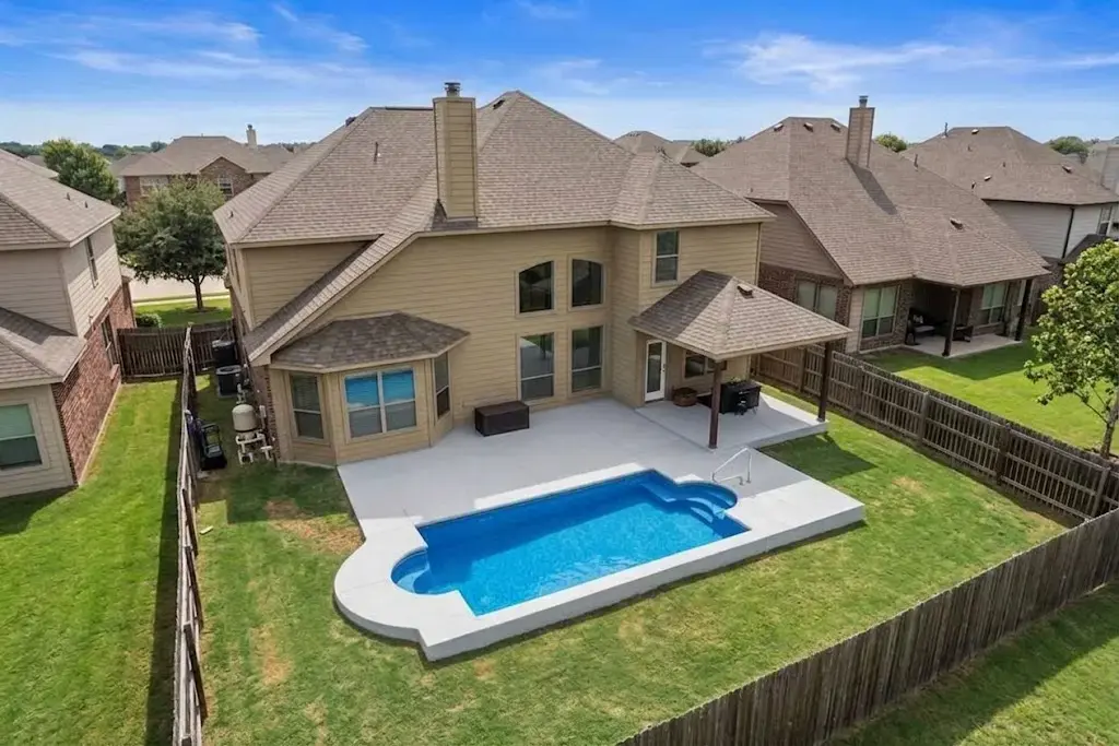 580 Clear Springs Hollow, Buda