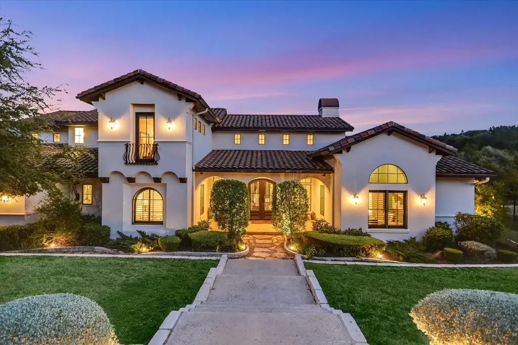 4127 Lago Viento Drive, Austin