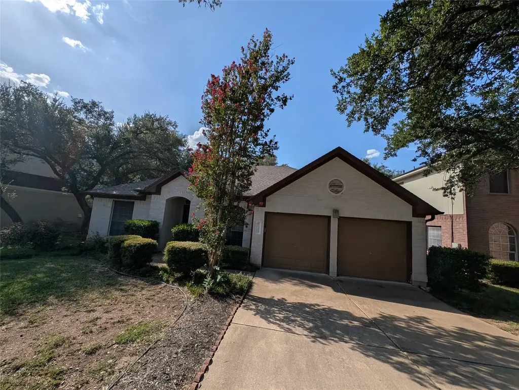 1325 Roadrunner Drive, Cedar Park