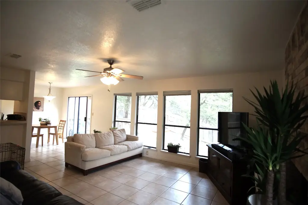 4904 Smokey Valley B, Austin