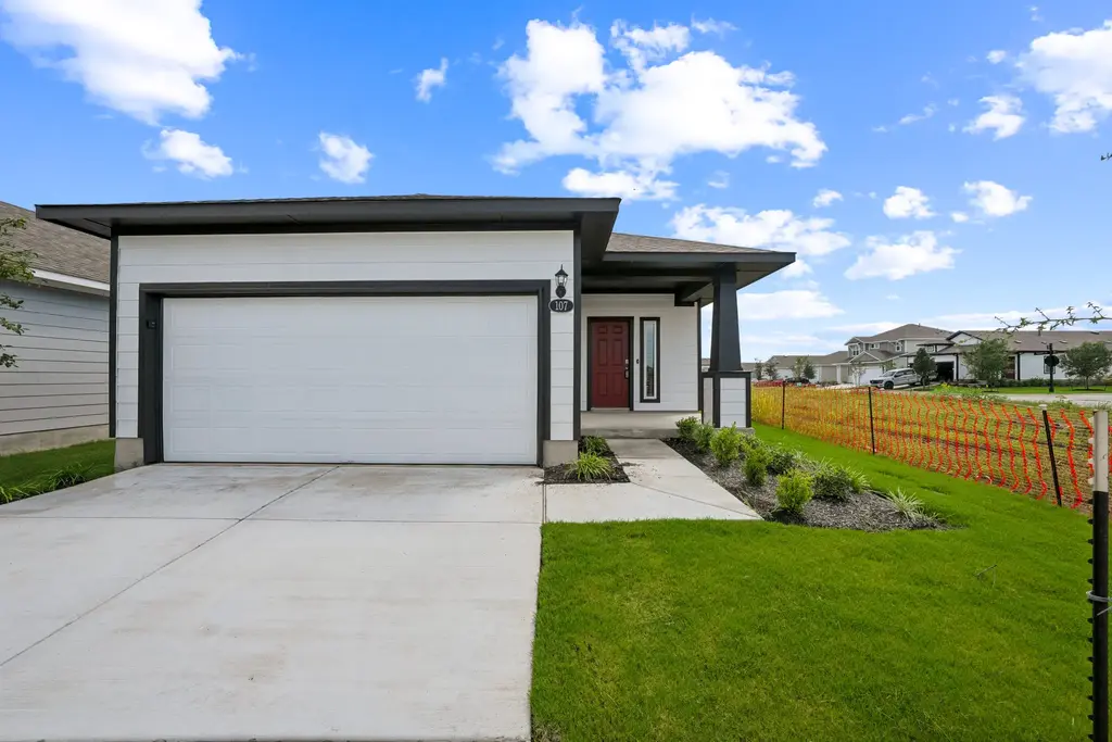 107 Honeybee Lane, Elgin