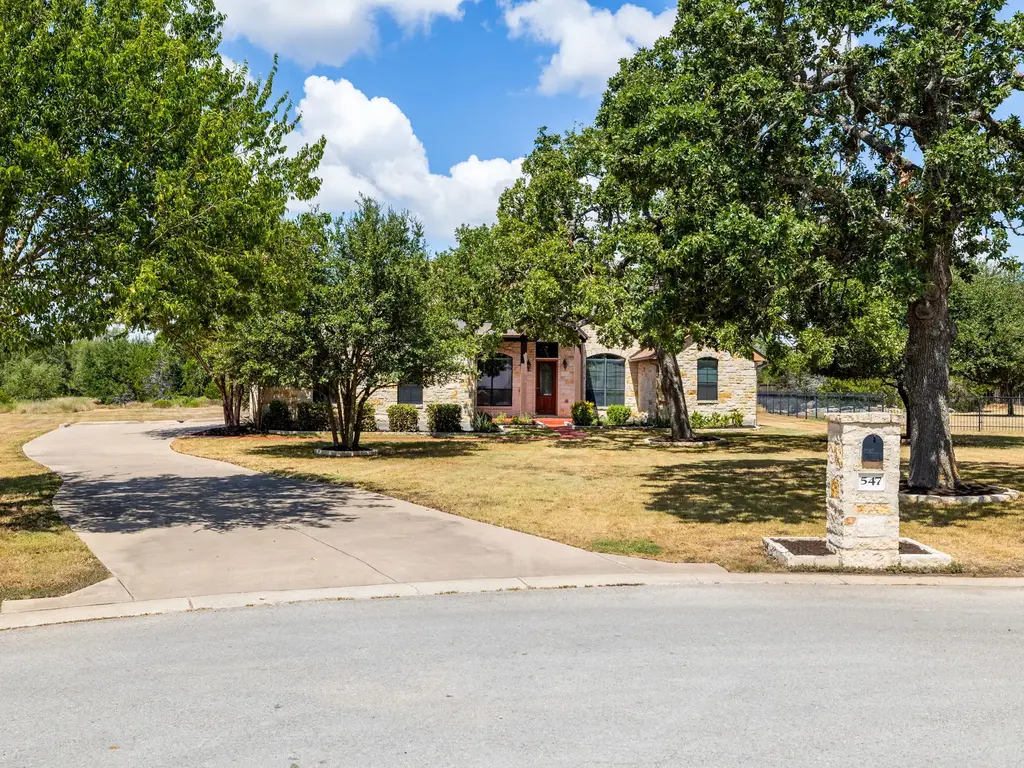 547 Shelf Rock Road, Driftwood