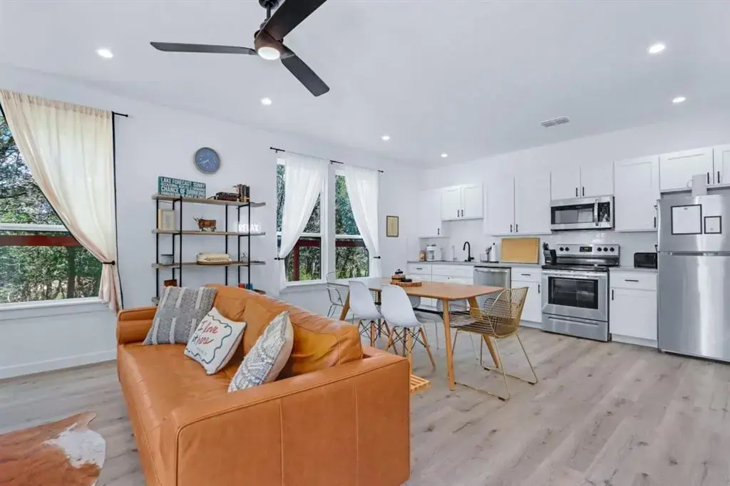 2076 Dry Creek Creek, Canyon Lake