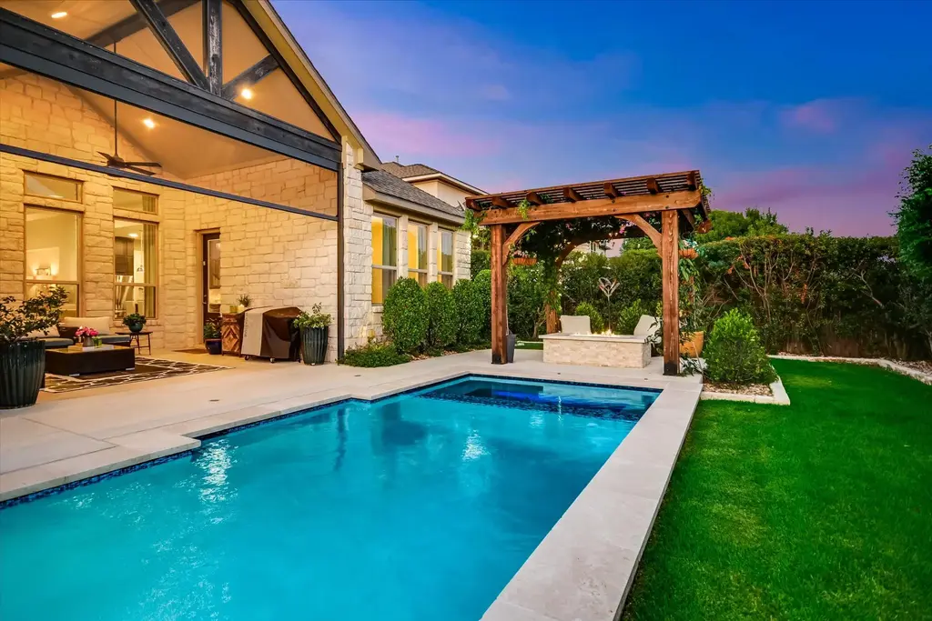 2304 Belen Drive, Leander