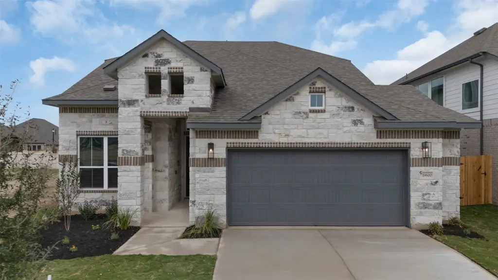 1032 Stonehill Drive, Georgetown