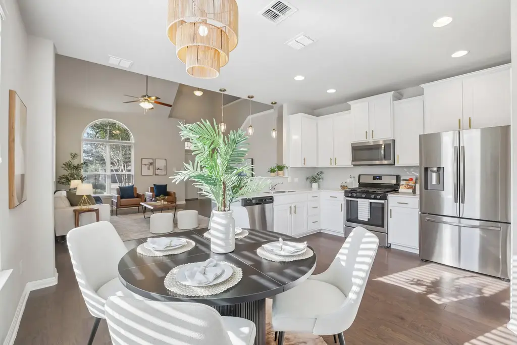 1912 Bobbywoods Lane, Manchaca