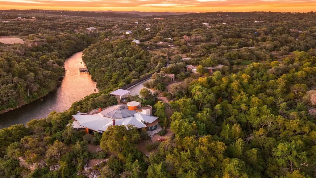 4002 Tyx Trail, Spicewood