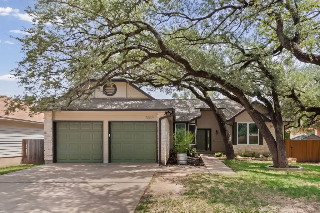 13201 Briar Hollow Drive, Austin