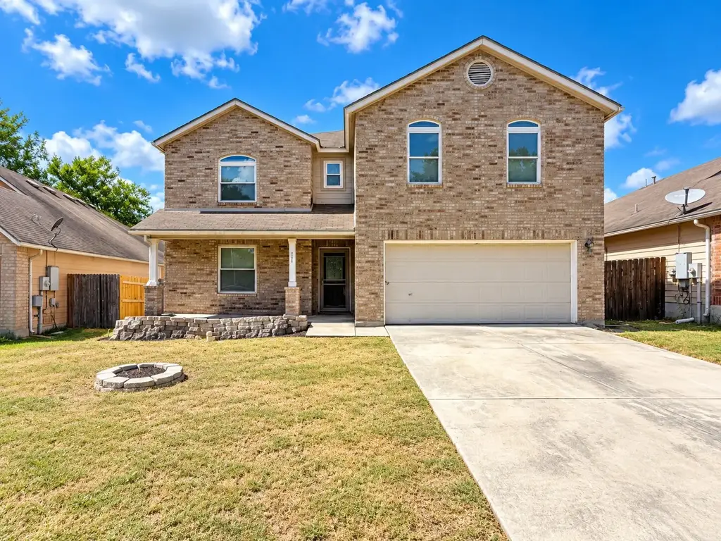 3325 Whisper Bluff, Schertz