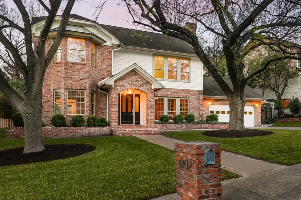 1702 Crested Butte Drive, Austin