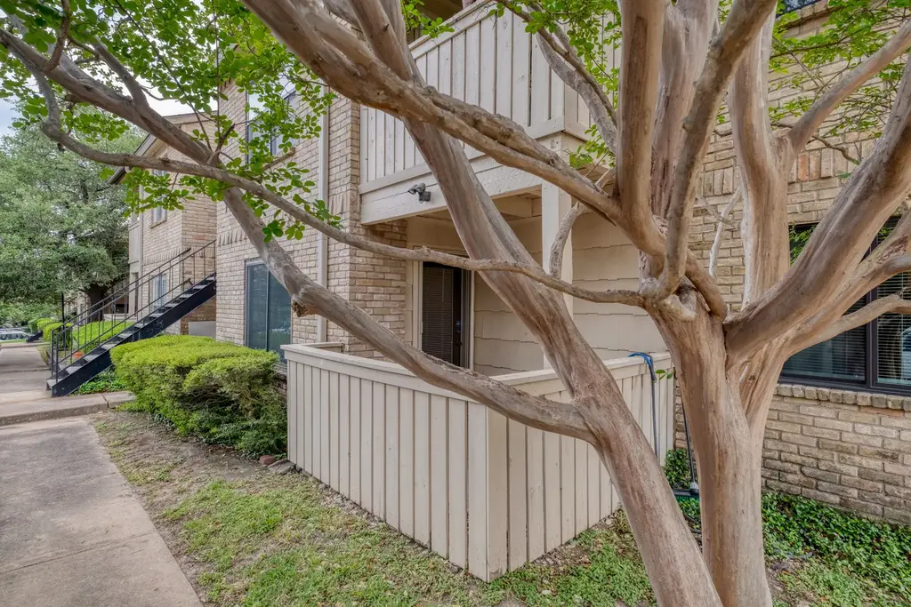 8210 Bent Tree Road 153, Austin