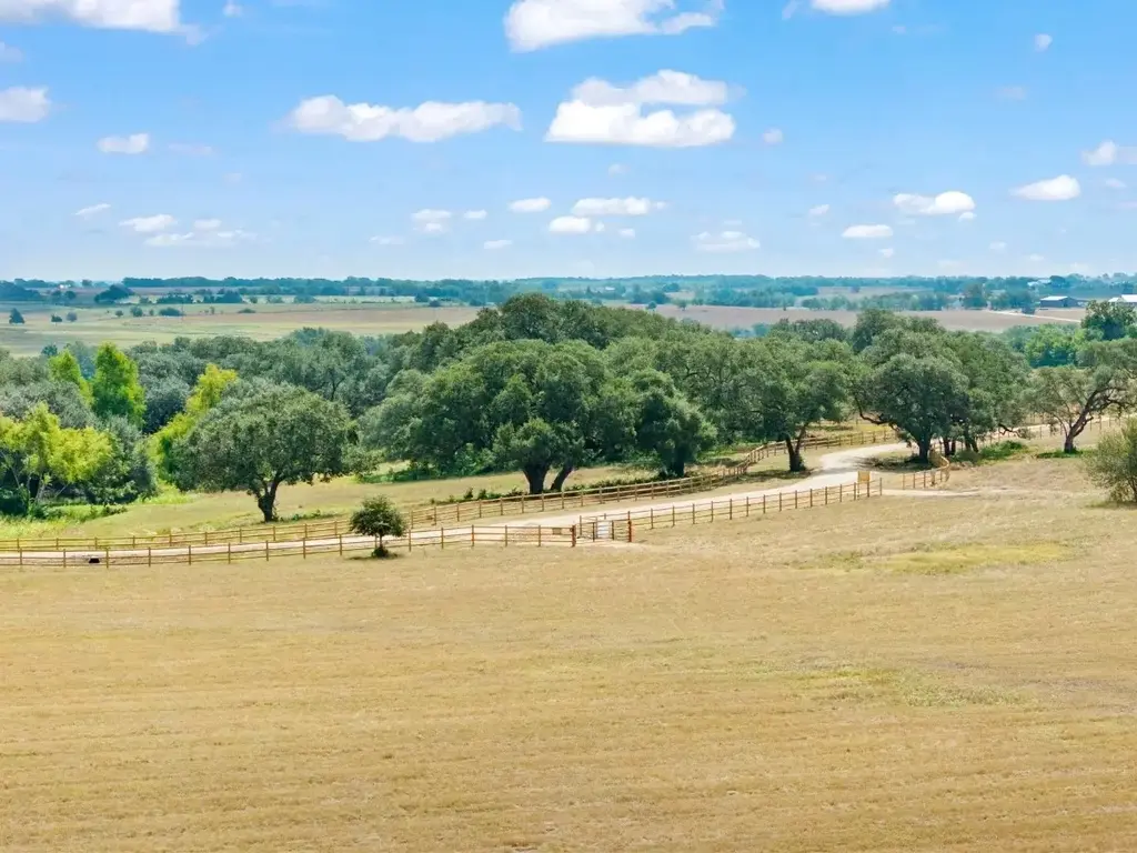 3153 Fm 956, Schulenburg