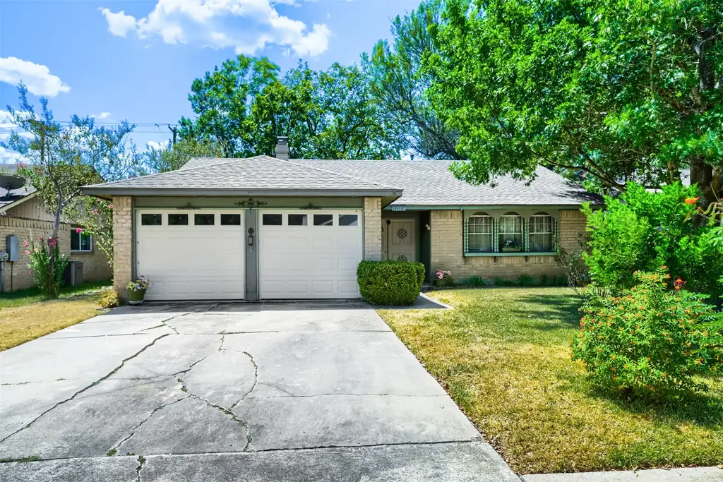 7112 Windrift Way, Austin