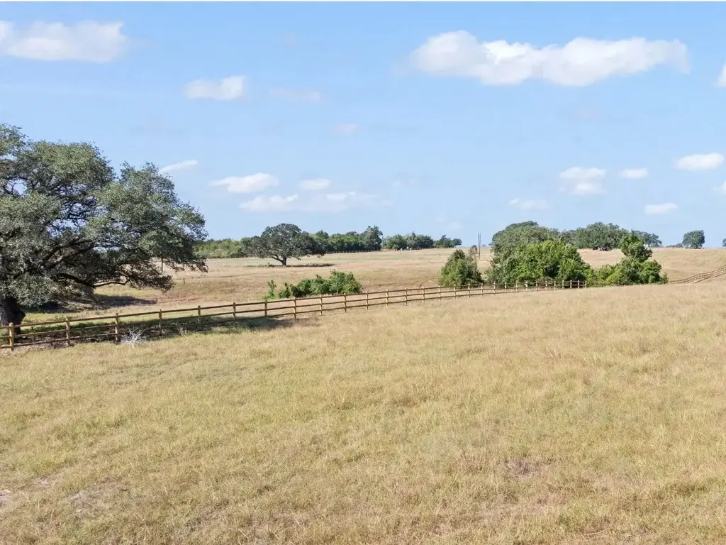 2961 Fm 956, Schulenburg