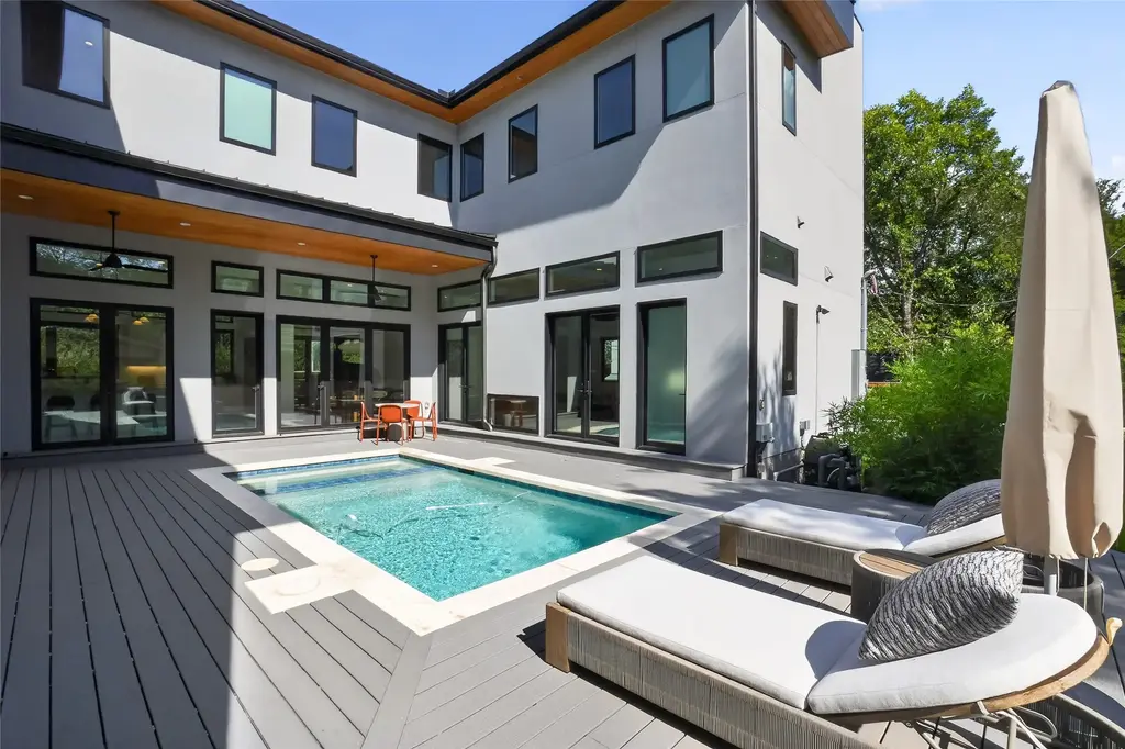 2009 San Juan Drive, Austin