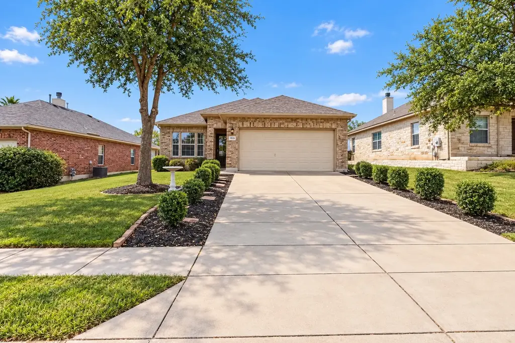 1732 Amberwood Loop, Kyle