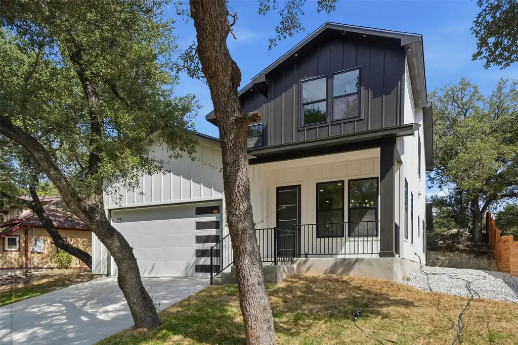 22008 Plockton Drive, Briarcliff