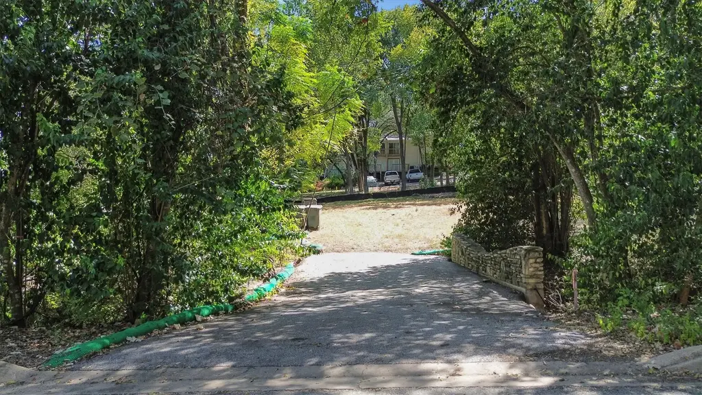 613 Rock Park Drive, Austin