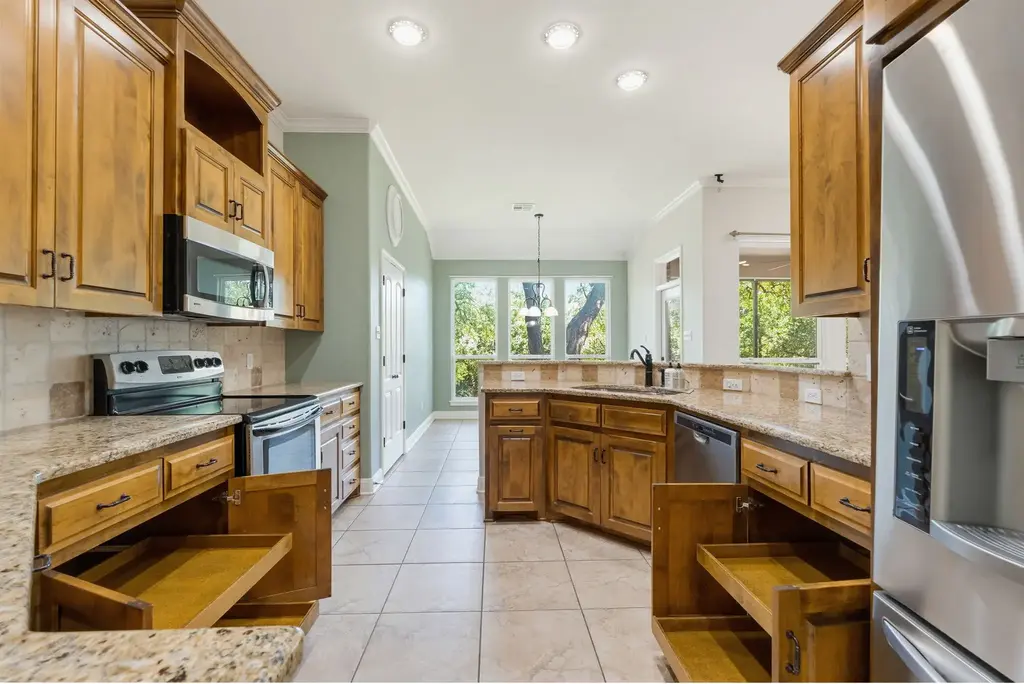 2702 Amber Forest Trail, Belton