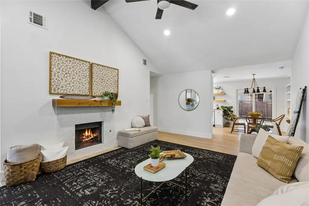 7901 Seminary Ridge Drive, Austin