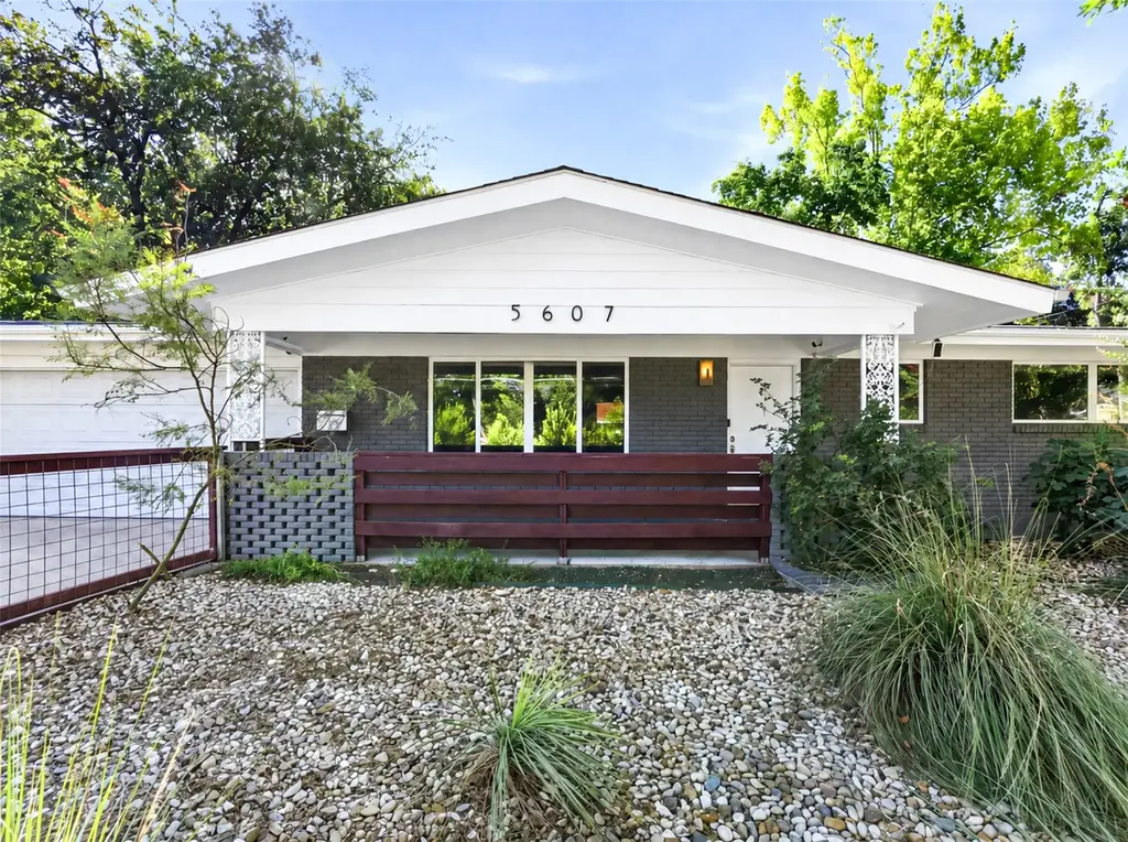 5607 Berkman Drive, Austin