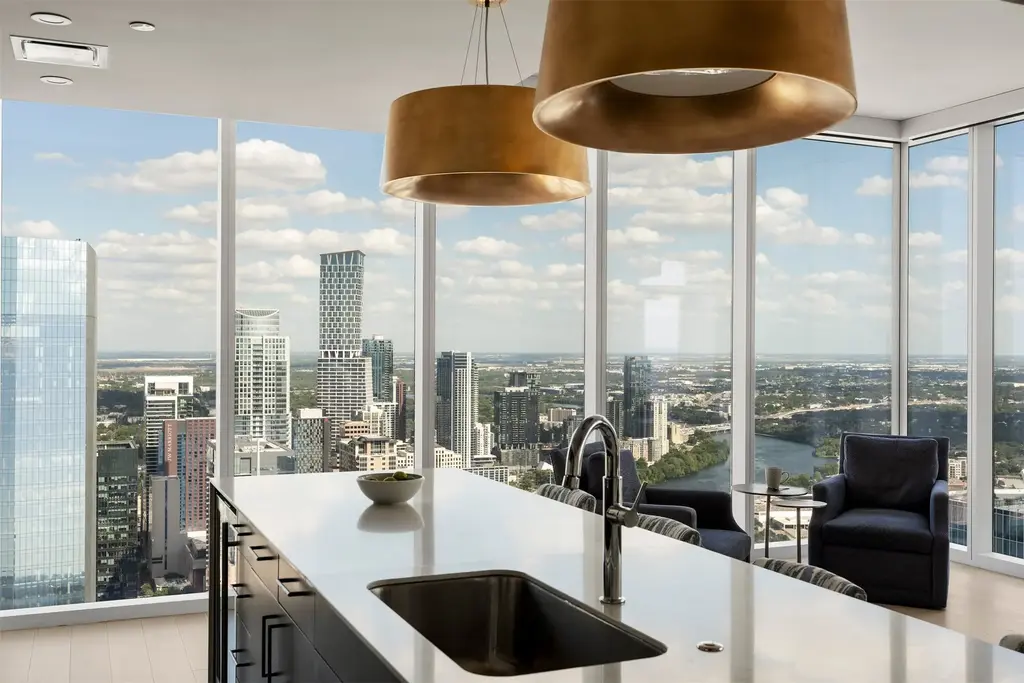 301 West Avenue 5603, Austin