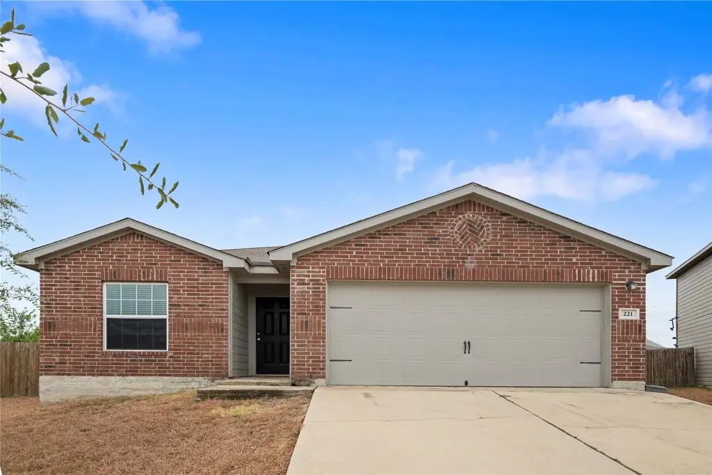 221 Koontz Loop, Jarrell
